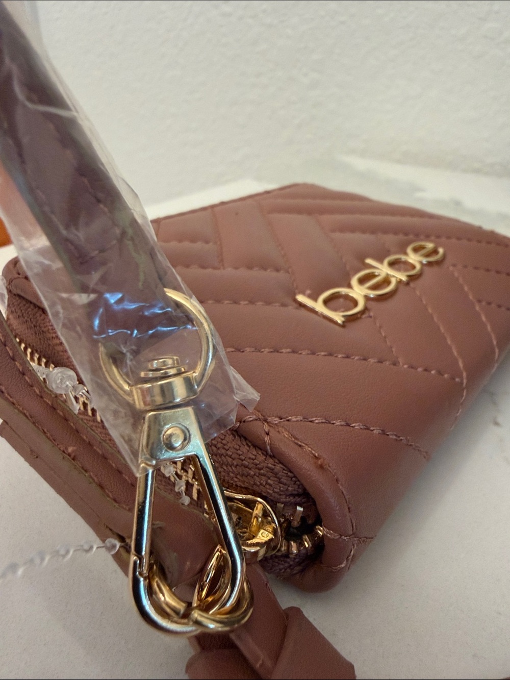 New BEBE Quilted Zip Wallet in Dusty Rose Wristlet Detachable - Picture 6 of 6